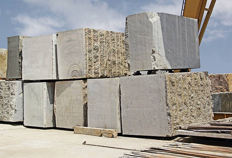 Quartz slabs and countertops in US