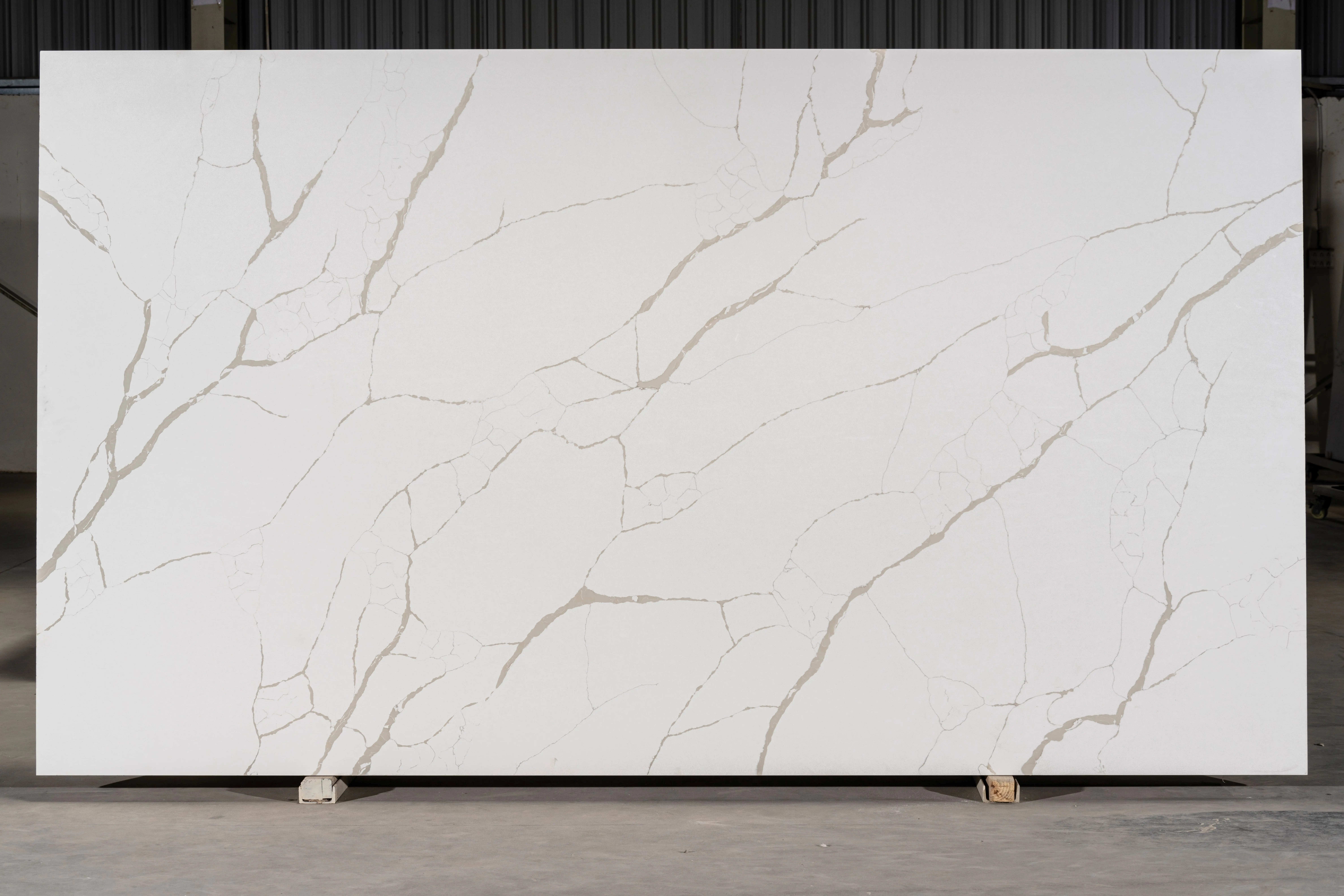 Quartz slabs and countertops in US